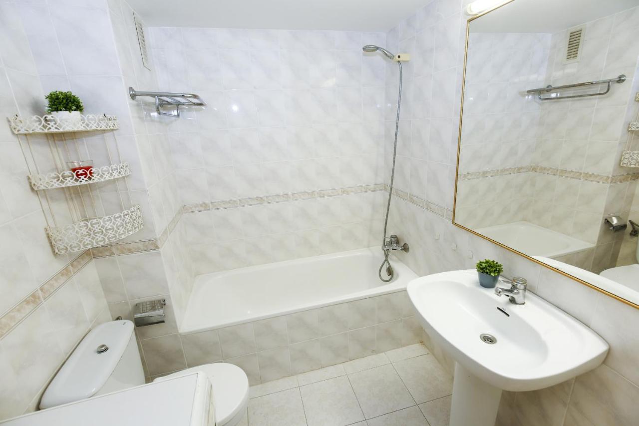Gongora Planet Costa Dorada Apartment Cambrils Exterior foto
